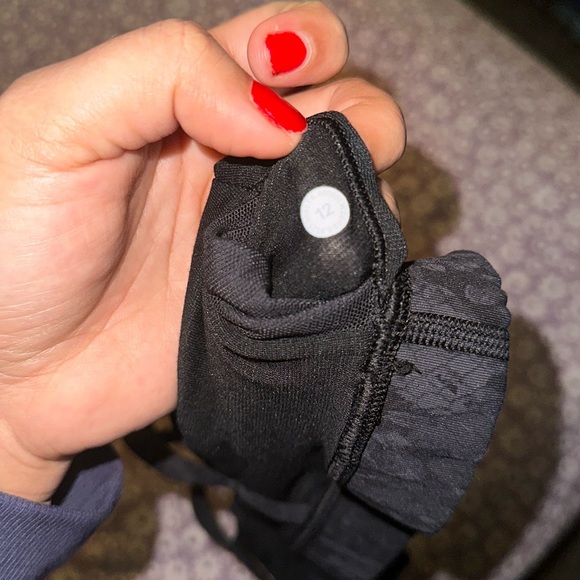 Lululemon Energy Bra Camo Deep Coal Multi - Picture 3 of 5